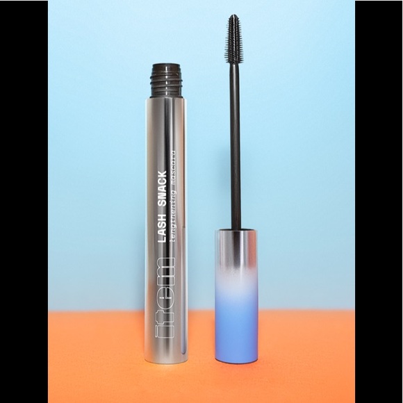 💗ITEM LASH SNACK MASCARA & UOMA LIQUID EYELINER BLACK - Picture 2 of 11